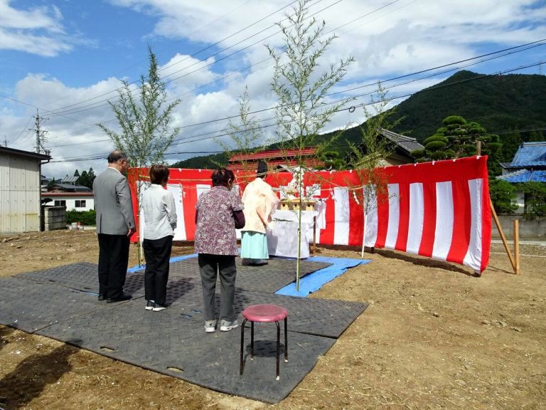 髙山村K邸の地鎮祭を行いました